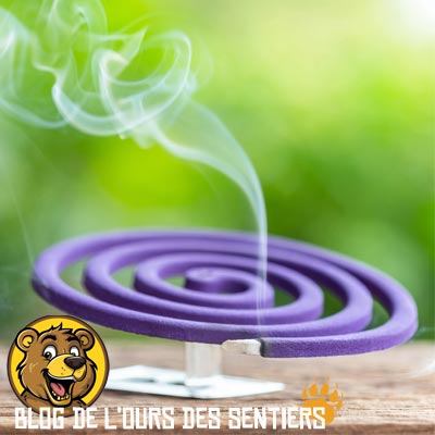 Une bougie à la citronnelle ou une spirale à bruler ont une efficacité toute relative et ne sont pas utilisables pour randonner, tout au mieux en bivouac