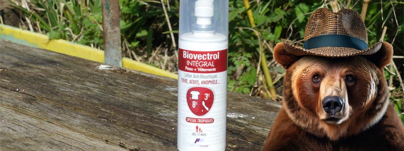 Le flacon spray de Biovectrol Intégral (Vêtements et Peau)  permet un traitement complet anti insectes en tant que répulsif de multiples applications