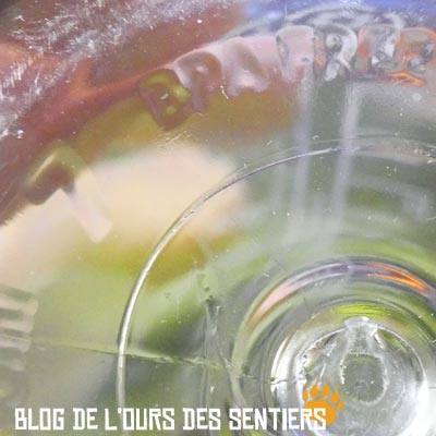 L'indice de recyclage 7 marqué sous une gourde nalgene insique qu'elle ne comporte pas de BPA