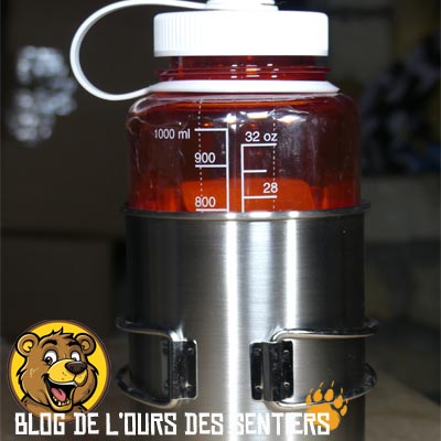 Les fabricants de tasses se sont adaptés au diamètre d'une gourde nalgene 1 litres