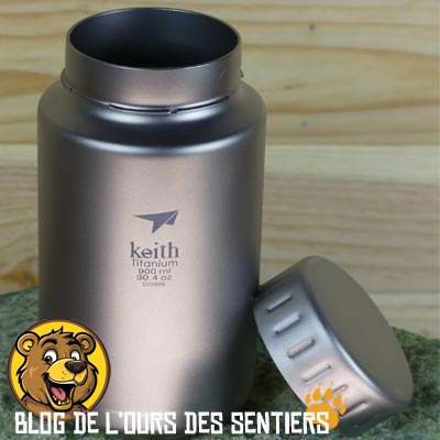 Keith, fabricant de vaisselle de ranonnée légère en titane propose des gourdes large ouverture très robustes