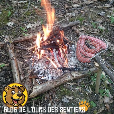 la cuisson sur un réchaud bois propose de nombreux avantages mais aussi des inconvénients qu'il faut connaitre