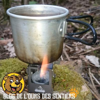 en inox ou titane, un réchaud randonnée au bois sera très robuste, fiable et durable