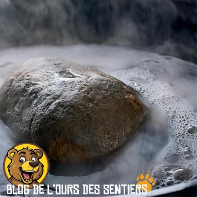 Placer des pierres très chaudes dans une cuvette naturelle d'eau va permettre de la faire bouillir pour la décontaminer