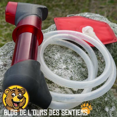 Pour randonner léger, sans encombrement superflu, le Filtre Pompe Hyperflow MSR est une réponse adaptée au traitement de l'eau potable