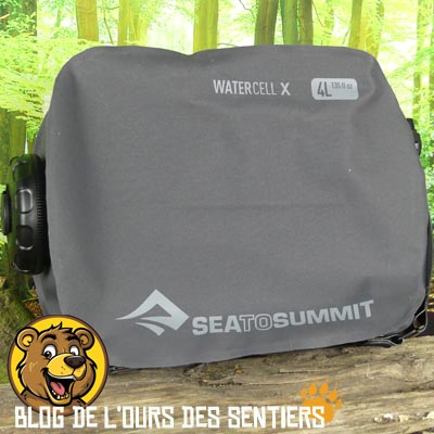 De conception robuste et avec son bouchon évolutif vers d'autres accessoires, la poche à eau Watercell X Sea to Summit est une vraie réserve d'eau potable pour les bivouacs