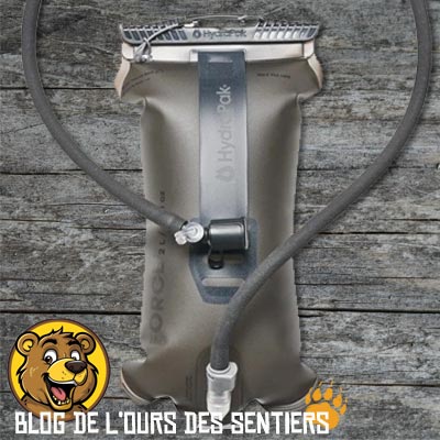 Très robuste, la Poche Hydratation Force Hydrapak est utilisée par les forces armées dans leur sac à dos tactique