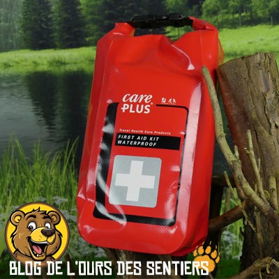 La Trousse de soins étanche Care Plus est dédiée aux sports nautiques ou pour un trek dans la jungle