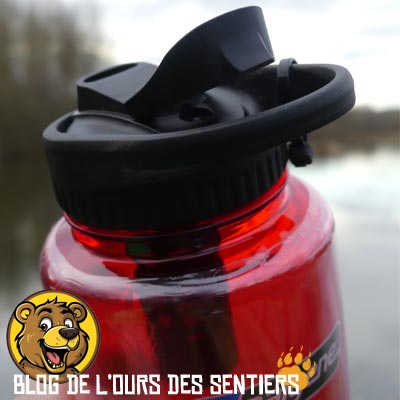 le bouchon pour gourde nalgene avec filtre fibres creuses intégrés daycap platypus est une solution de filtration efficace