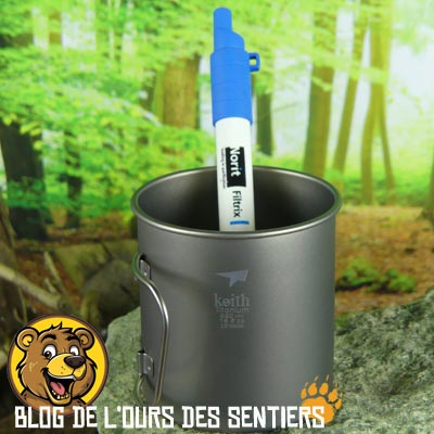 Sous forme de stylo, la paille filterpen norit est une source rapide d'eau potable