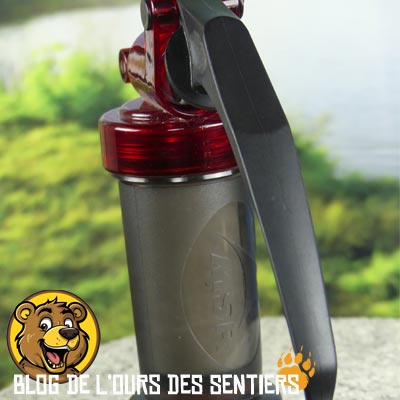 le levier de la pompe du filtre miniworks est en plastique résistant pour être plus léger
