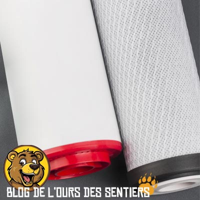Un filtre eau portable comporte une cartouche de filtration qui selon ses propriétés permettra un niveau de filtration différent pour les contaminants de l'eau potable