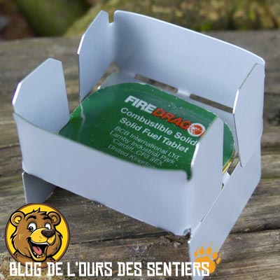 Avec son fonctionnement polyvalent, le Kit Réchaud Titane Origin Outdoors est multi combustible