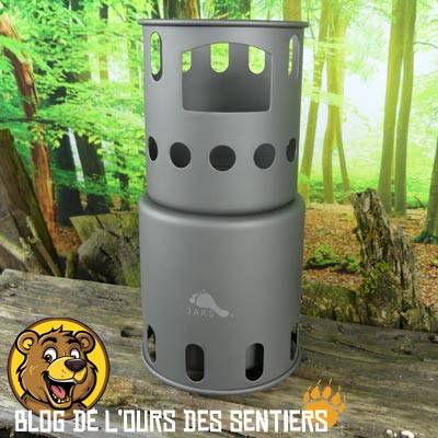 Ultra léger pour la randonnée, le Réchaud Bois en Titane Toaks est également utile sur un bivouac bushcraft