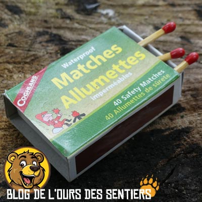 Les allumettes du fabricant Coghlan's américain sont étanches pour leur éviter de prendre l'eau et d'être toujours opérationnelles malgré l'humidité ambiante