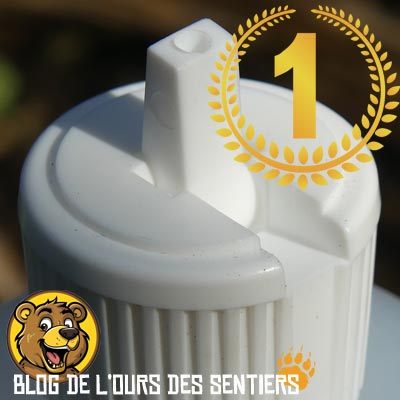 La pipette amovible présente sur le bouchon de la flasque alcool liquide Vargo permet un dosage précis de son alcool liquide dans un bruleur
