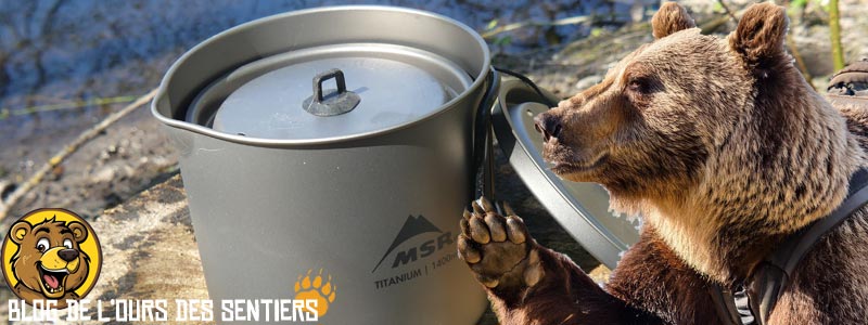 Certainement le meilleur pot multi usage, la bouilloire kettle titane msr est l'ustensile de cuisine de bivouac le plus abouti et léger