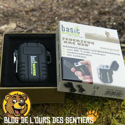 Le briquet plasma tempête basic nature permet d'allumer des feux très rapidement