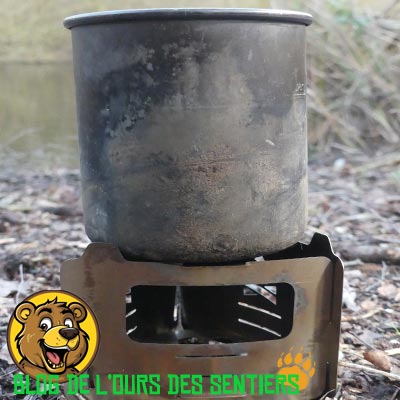 Un réchaud Bushbox ultralight et une popote ultra légère feront un petit système de cuisson adapté aux randonneurs