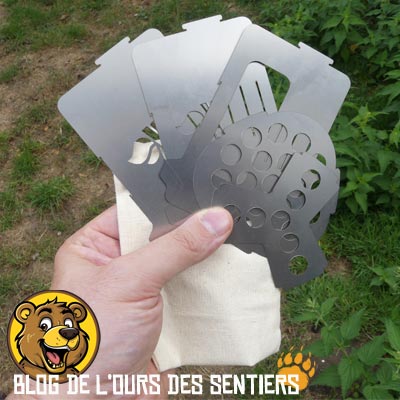Ultra fin dans les composants, le réchaud bushbox ultralight ne prend pas de place une fois rangé et replié