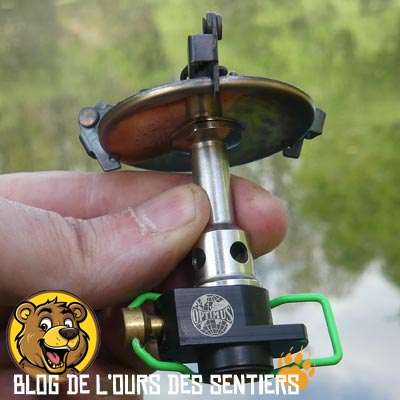 La petite taille du réchaud Crux Lite en fait un bon choix pour le bivouac léger de randonnée