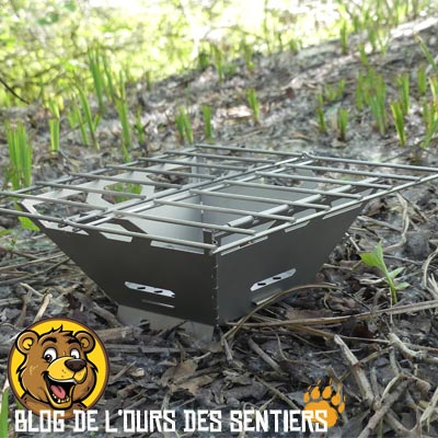 Il ne faut pas plus d'une minute pour assembler le firebox grill titane vargo