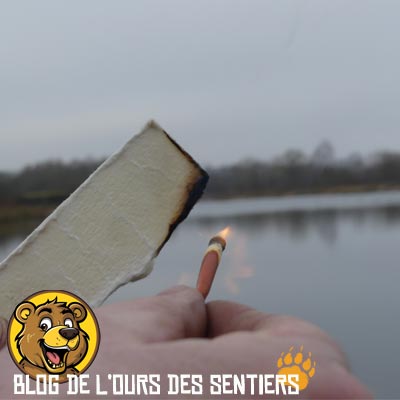 Le meilleur amadou naturel et non toxique est certainement le papier allume feu suédois Hammarö