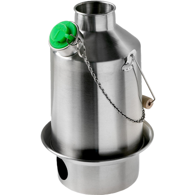 bouilloire kelly kettle scout, la taille de réchaud bois idéal pour camper à deux