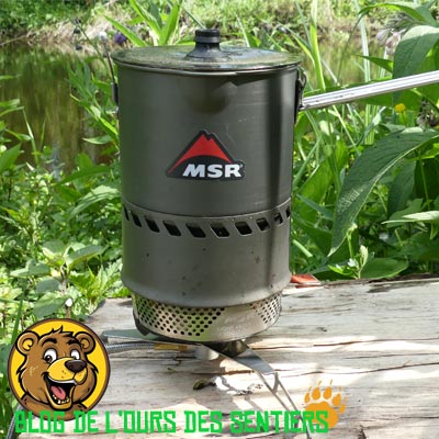 Même les réchauds optimisés types reactor et windburner MSR sont compatibles avec le système accessoire de cartouche déportée lowdown msr