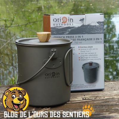 Avec le pot 3 en 1 origin outdoors en titane, vous pouvez bénéficier d'une cafetière, pot de cuisson et tasse pour le bivouac