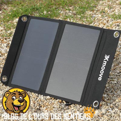Sous forme de deux volets déplants, le Panneau Solaire Solargo Trek X-Moove avec batterie intégrée est puissant grace à ses 12 watts