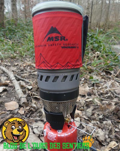 Le réchaud gaz puissant msr windburner utilise des cartouches de gaz à valve fileté de type EN417 au standard international