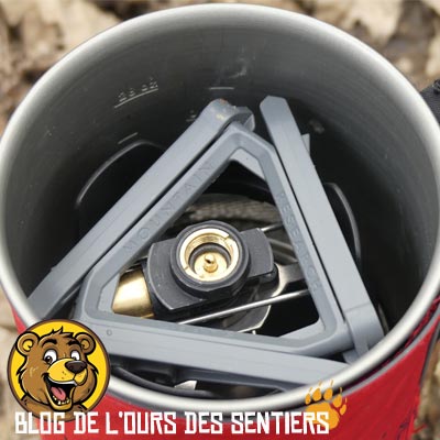 Dans le pot de cuisson du réchaud optimisé windburner peuvent se ranger le bruleur, support cartouche et cartouche