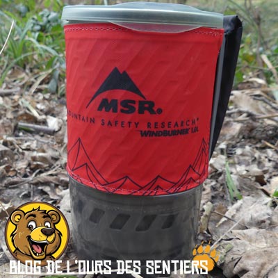 Très compact une fois rangé, le système de cuisson windburner msr se range facilement dans le sac à dos d'un randonneur