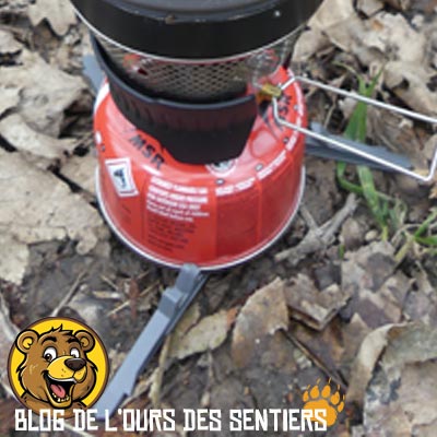 la stabilité du réchaud msr windburner n'est pas optimale, il faudra utiliser un support pour cartouche de gaz