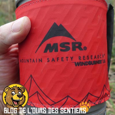 Très robuste et durable, la housse de protection du réchaud Windburner MSR n'est pas isolante de façon optimale